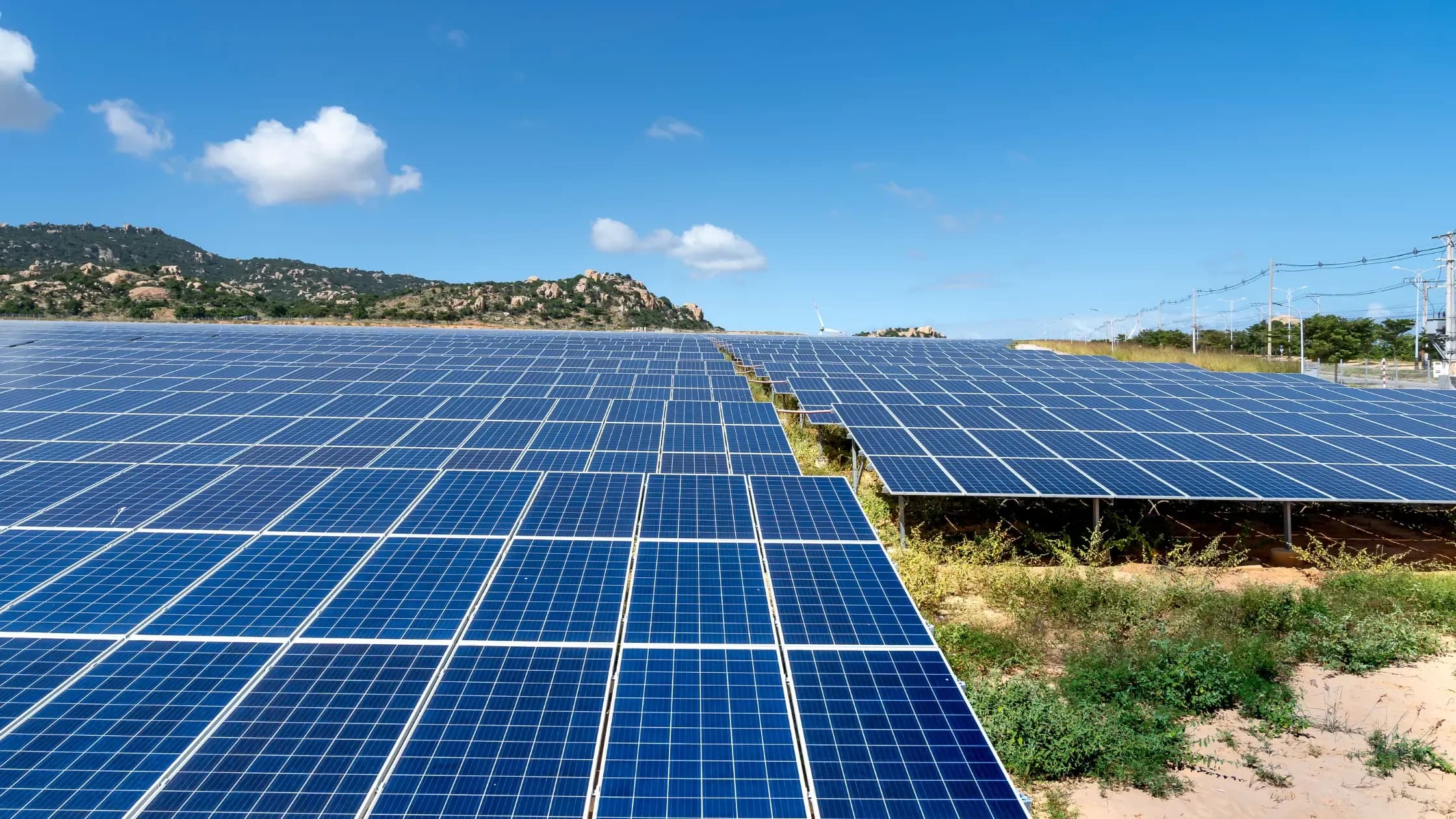 GAIL to Invest ₹3,800 Crore in 700 MW Solar Projects Across India